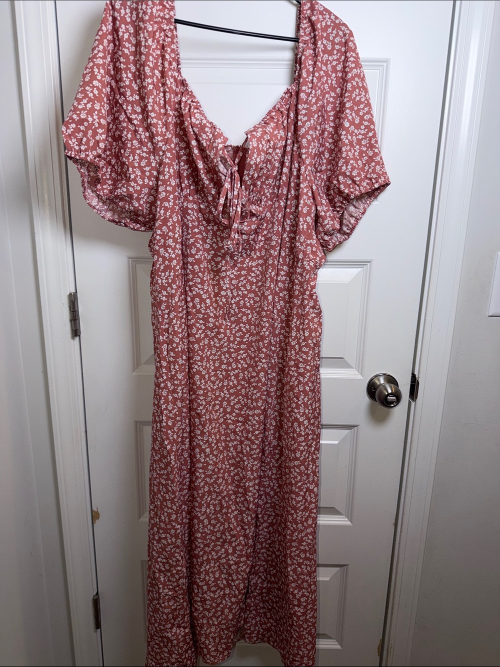 Plus Size Floral Tie-Front Maxi Dress in Dusty Rose size 5X runs Small 3x/4x